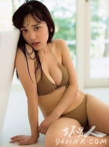 明星写真牛奶,光影交织的时尚演绎