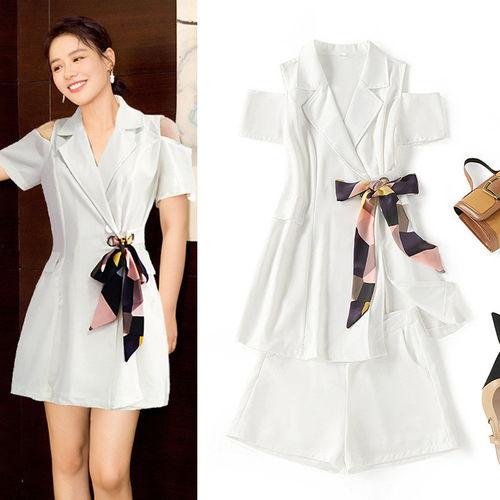 名媛网红炸街套装图,时尚潮流新风向