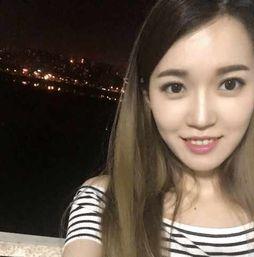 网红照背后,滤镜下的真实与虚构